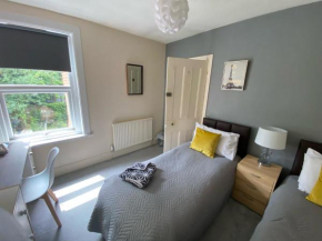 Canterbury Guest Hse#3 - Twin Single or Double bed - Room near city centre